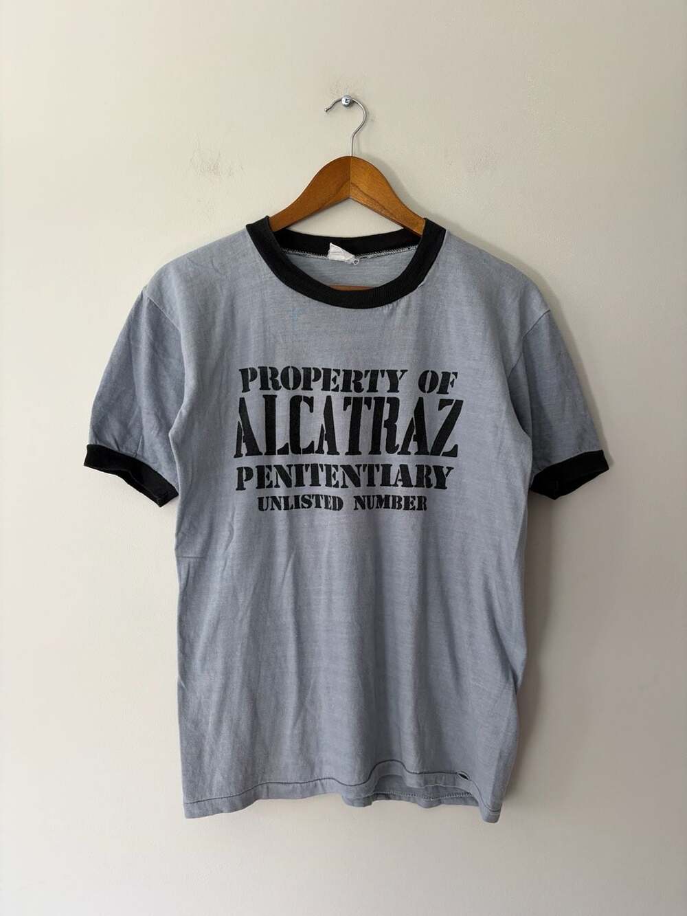 Vintage Alcatraz Penitentiary Ringer T-Shirt Size L Gray Black